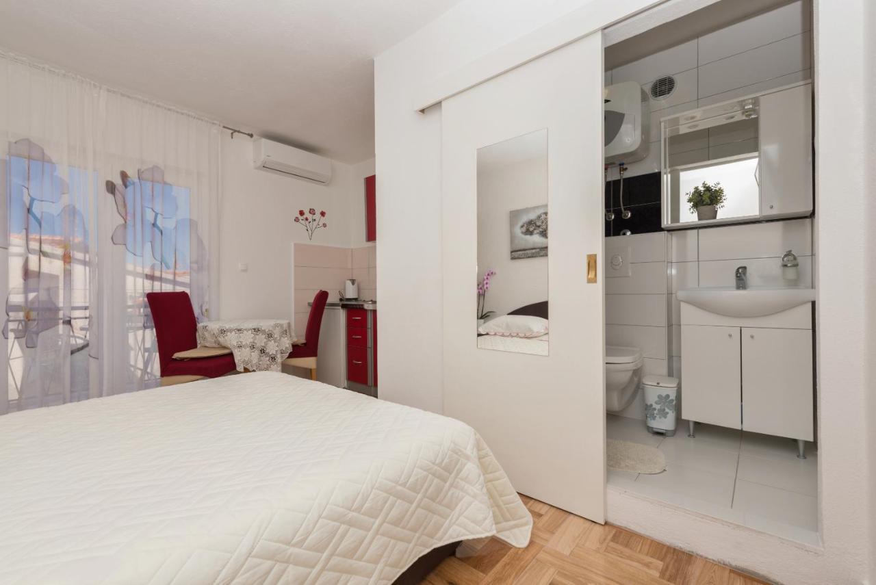 ماكارسكا Apartments Dalmato المظهر الخارجي الصورة