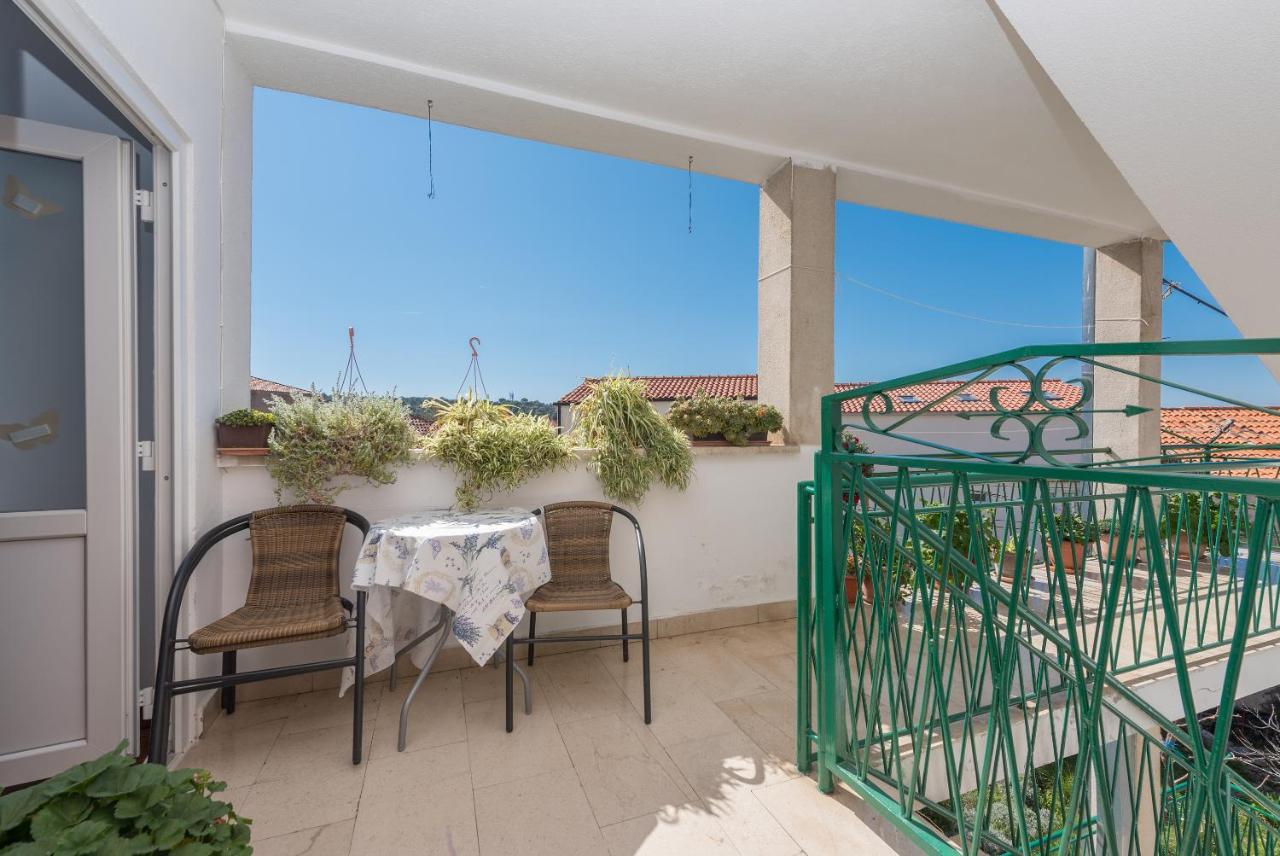 ماكارسكا Apartments Dalmato المظهر الخارجي الصورة
