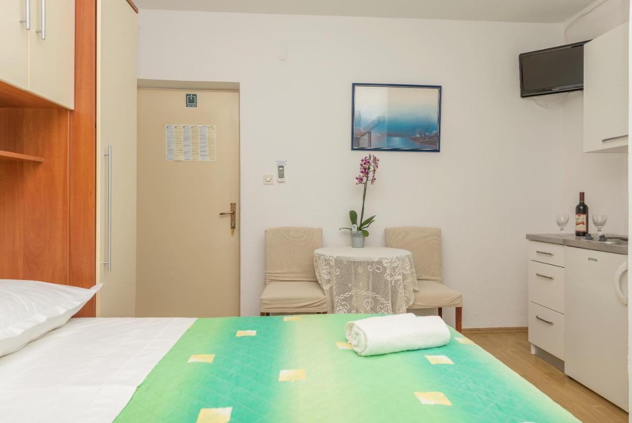 ماكارسكا Apartments Dalmato المظهر الخارجي الصورة